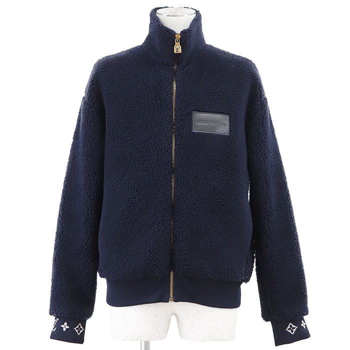 【美品】LOUIS VUITTON ルイ・ヴィトン フリースボアブルゾン サイズ S メンズ 2025AW ロゴ レザーパッチ LV ゴールドプル モノグラムフラワーリブ ジップアップ アウター ネイビー 紺 イタリア製 RM252MQ TDK HSY42W