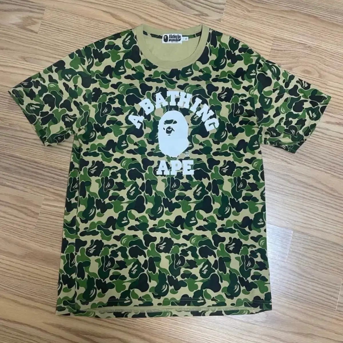 A BATHING APE アベイシングエイプ カモフラ 半袖Tシャツ