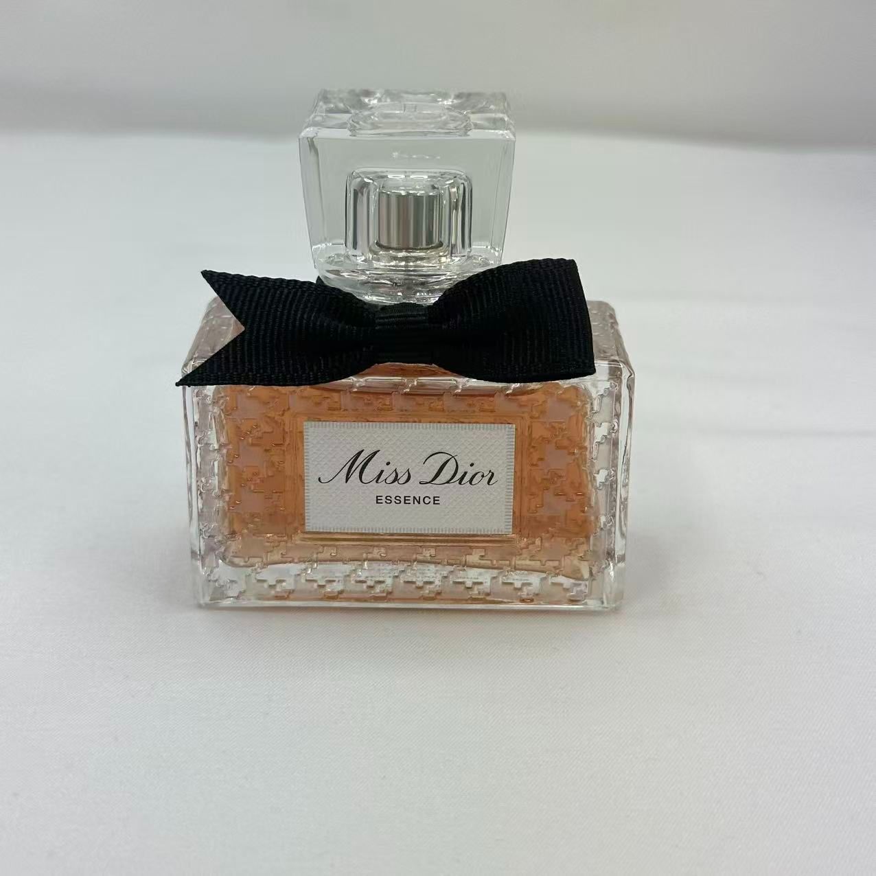 ミス ディオール エッセンス（パルファン）　35ml 残9割以上 残量9割以上 Dior ミス ディオール エッセンス パルファン 35ml 香水
