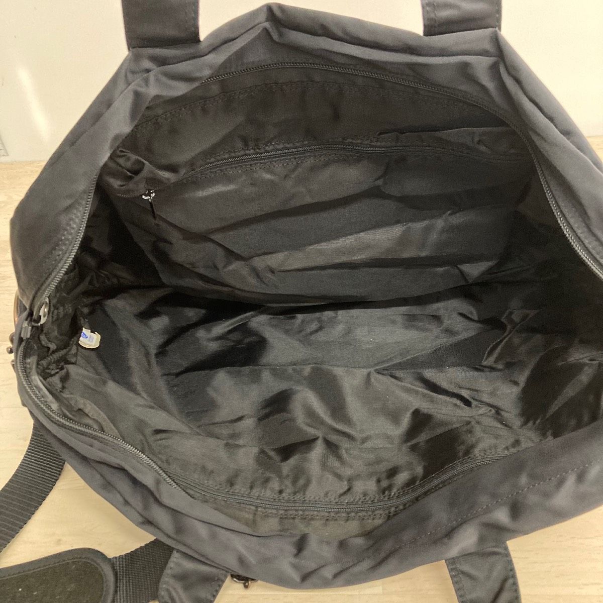 美品 MIYAKE DESIGN STUDIO ボストンバッグ/ハンドバッグ ブラック