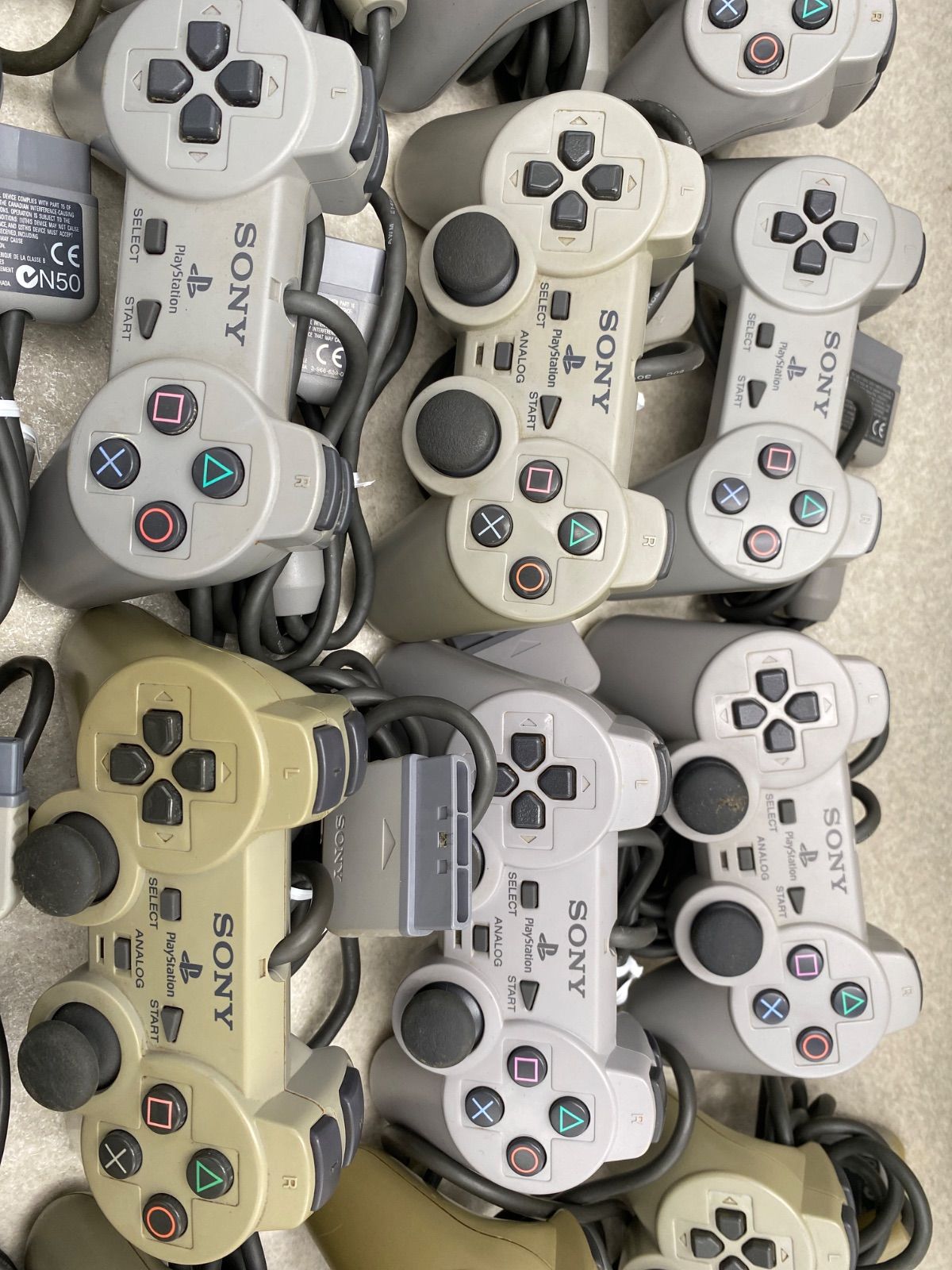 ジャンク PS2コントローラー30個セット X1692 ジャンク コントローラー