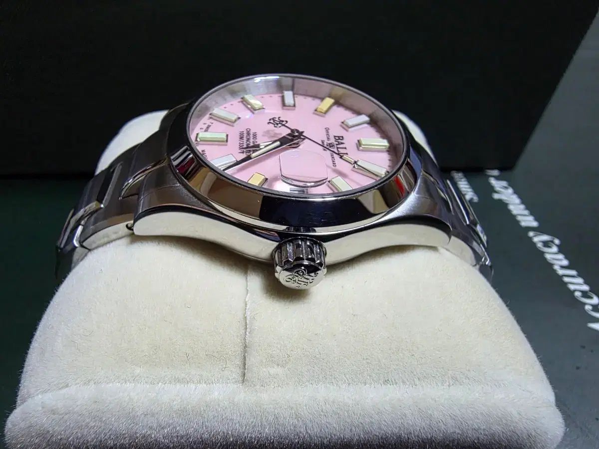 ボールウォッチ エンジニア3 マーベルライト 36mm ピンク オートマチック 24年 11月 スタンピング ボックスフルセット 傷なし 多少 状態良いです 別途 コメント 無ければ すぐに お願いします