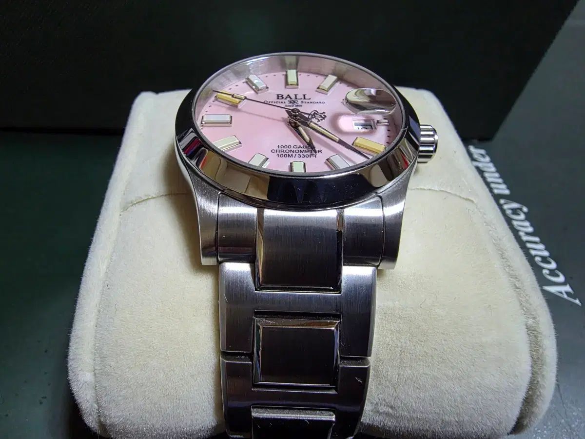 ボールウォッチ エンジニア3 マーベルライト 36mm ピンク オートマチック 24年 11月 スタンピング ボックスフルセット 傷なし 多少 状態良いです 別途 コメント 無ければ すぐに お願いします