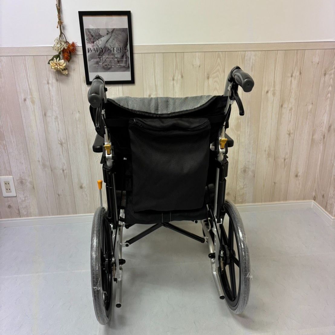 【消毒済 中古 車椅子】すぐ使える車椅子 美品 NEXT-61B 松永製作所 ネクストコアシリーズ アジャスト 介助式車椅子 車いす ノーパンクタイヤ MATSUNAGA 中古 介護用品