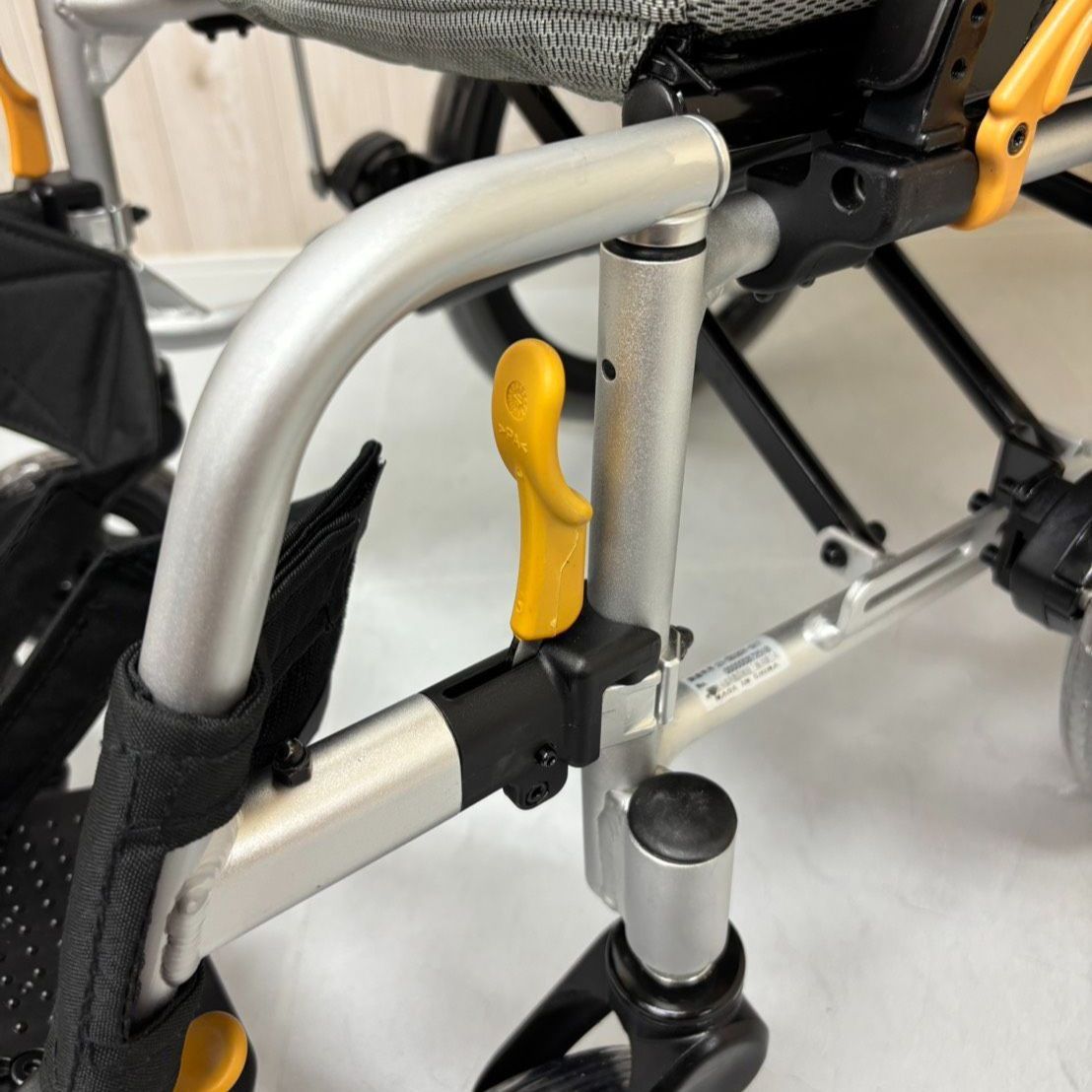 【消毒済 中古 車椅子】すぐ使える車椅子 美品 NEXT-61B 松永製作所 ネクストコアシリーズ アジャスト 介助式車椅子 車いす ノーパンクタイヤ MATSUNAGA 中古 介護用品