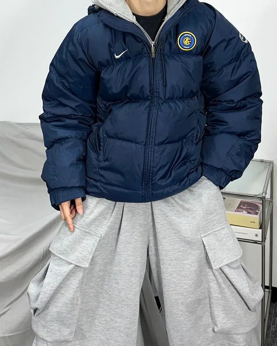 Nike インテルミラン フード付きダウンジャケット ナイキ 03-04 インテルミラン ダックダウン ダウン M - メルカリ
