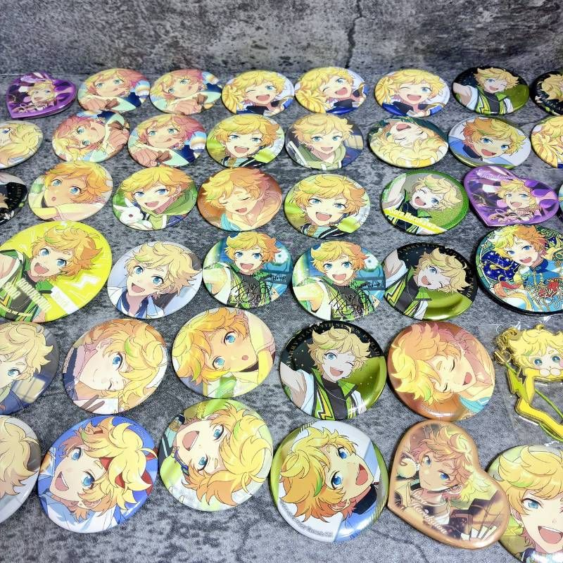 あんさんぶるスターズ 缶バッジ 春川宙 まとめ売り最終値下げ 美品 あんスタ 春川宙 缶バッジ まとめ売り 54点セット グッズ 大量