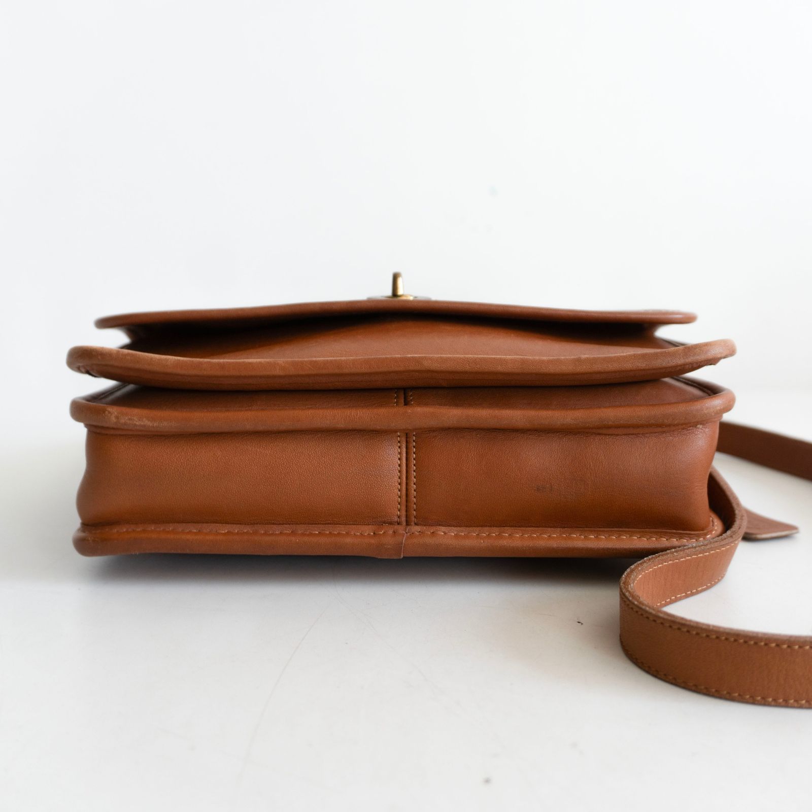 定番】OLD COACH【レザー ショルダーバッグ】 ブラウン コーチ