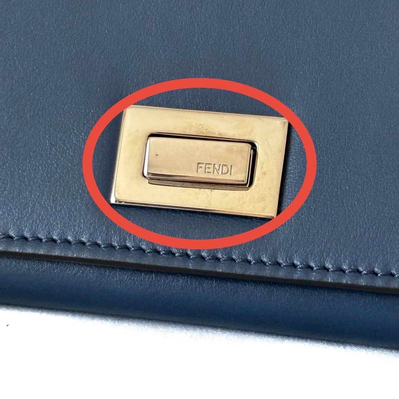 FENDI フェンディ コインケース 小銭入れ コンパクトウォレット ロゴ入り レザー ネイビー シルバー金具 ミニ財布 メンズ レディース ユニセックス 型番0M0373.SFH.178.0294 FENDI フェンディ コインケース 小銭入れ コンパクトウォレット ロゴ入り レザー ネイビー シルバー金具 ミニ財布 メンズ レディース ユニセックス 型番0M0373.SFH.178.0294