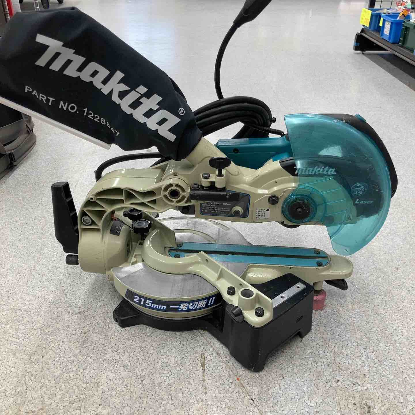 ☆マキタ(makita) 卓上スライド丸のこ LS0611FL【八潮店】
