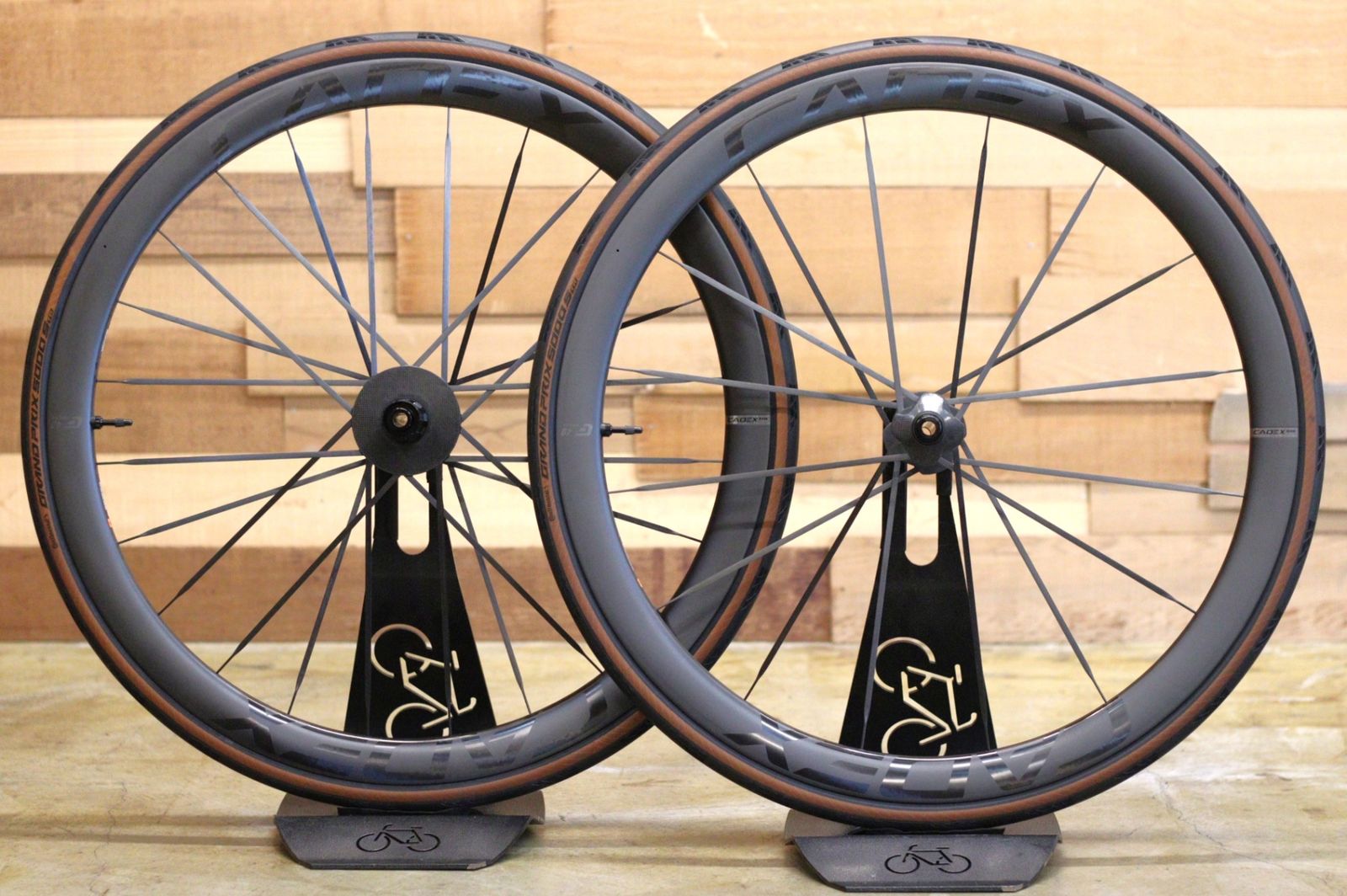 カデックス CADEX マックス MAX 40 DISC カーボン チューブレスレディ ホイールセット シマノ 12/11S フックレス 【立川店】