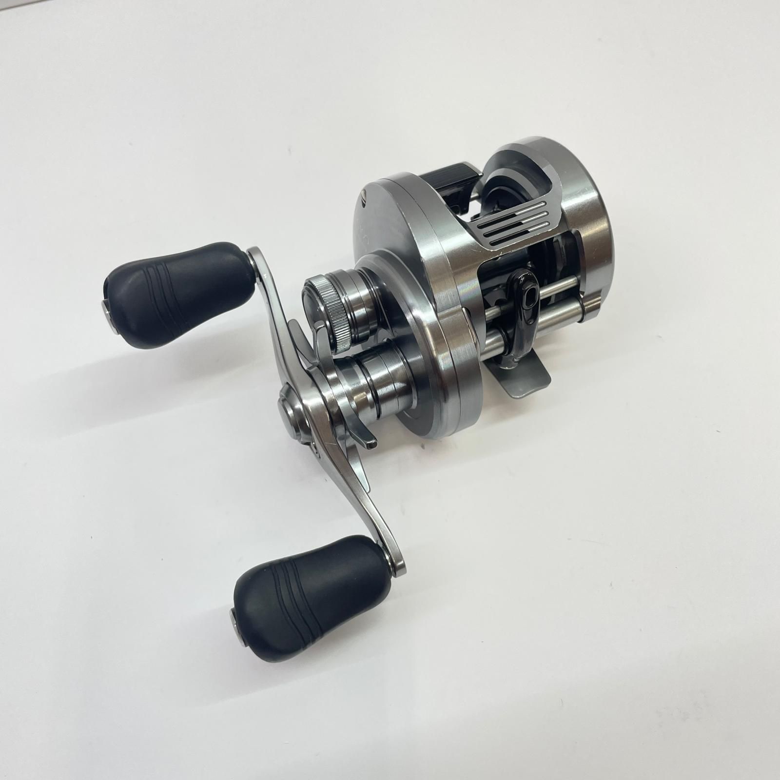 瀬戸大橋店】 中古 SHIMANO | シマノ リール 20カルカッタコンクエスト
