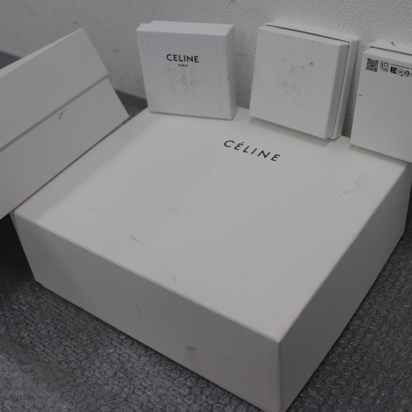 ITQYICRGJP6O CELINE セリーヌ BOX 空き箱 ショッパー 純正 紙袋 保存