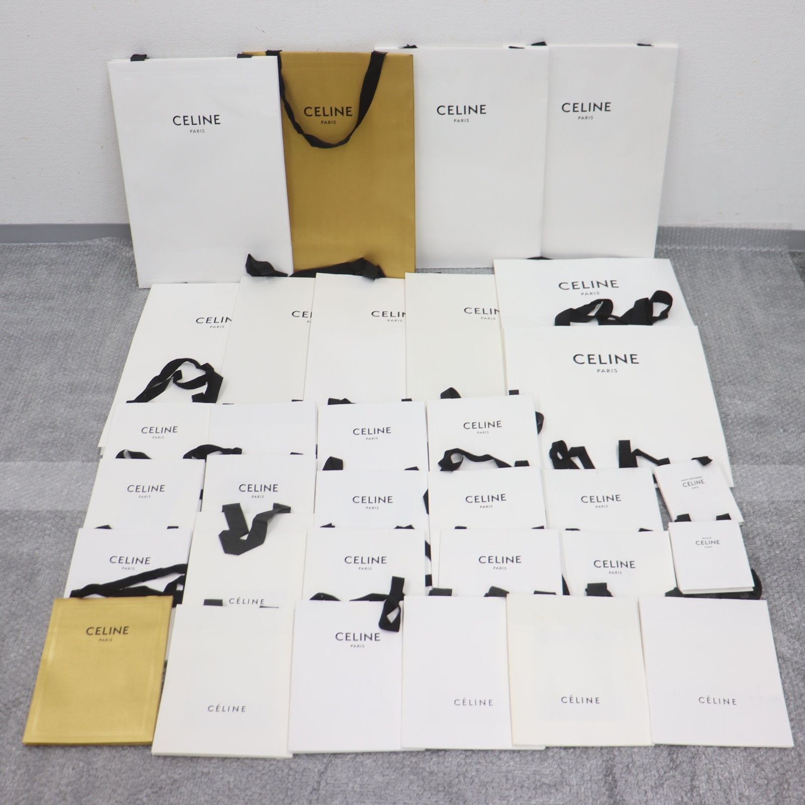 ITQYICRGJP6O CELINE セリーヌ BOX 空き箱 ショッパー 純正 紙袋 保存
