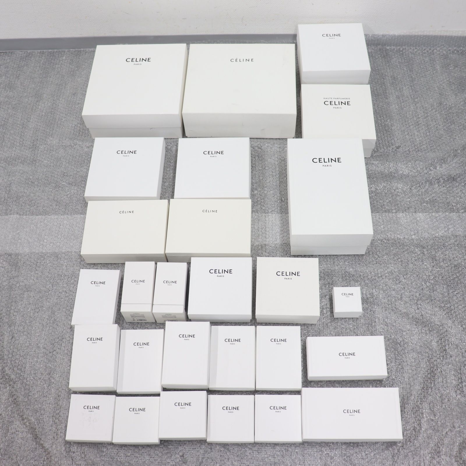 CELINE セリーヌ 保存箱・保存袋セット ITQYICRGJP6O CELINE セリーヌ BOX 空き箱 ショッパー 純正 紙袋 保存