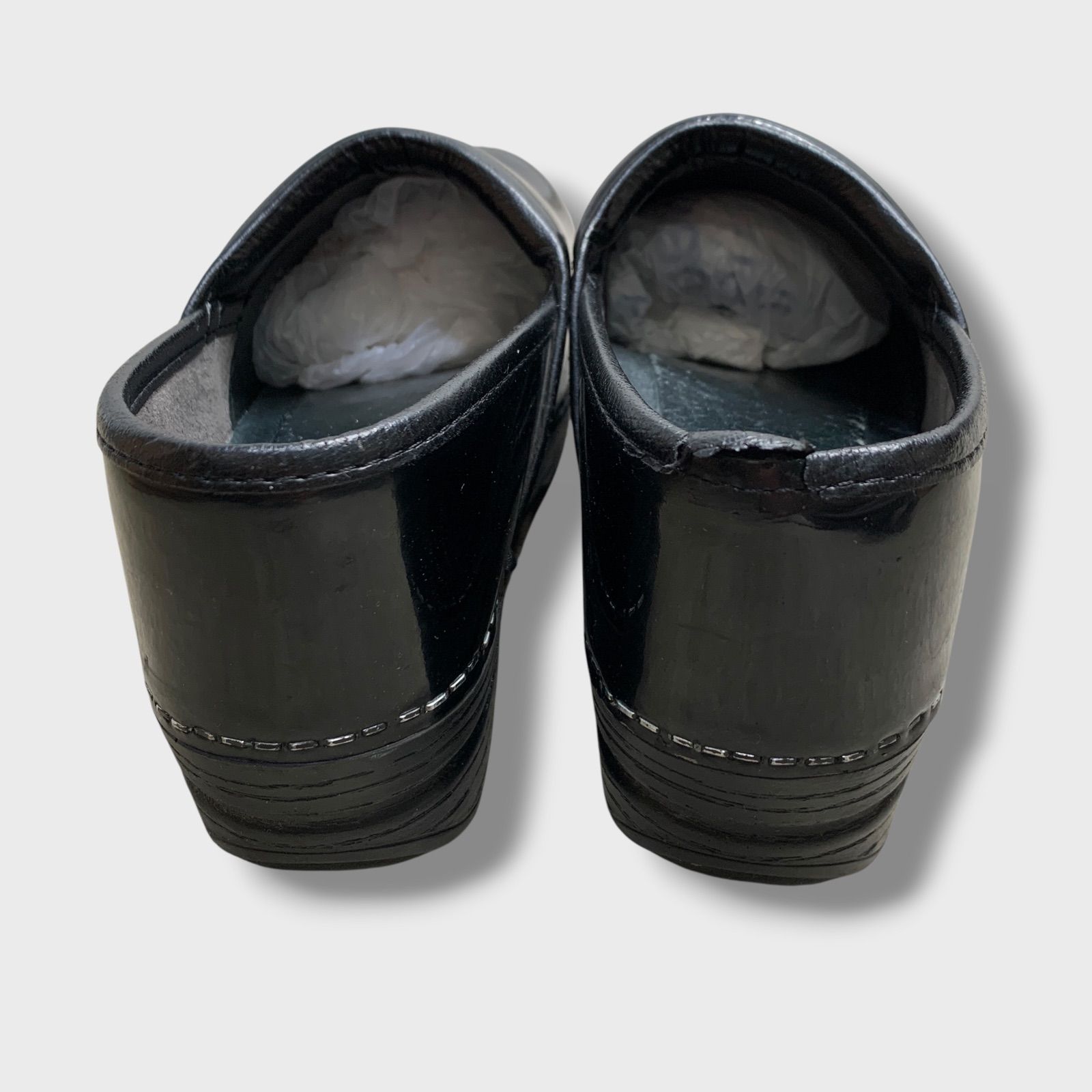 ☆dansko☆ダンスコXP☆パテントレザークロッグサンダル☆サボ☆黒