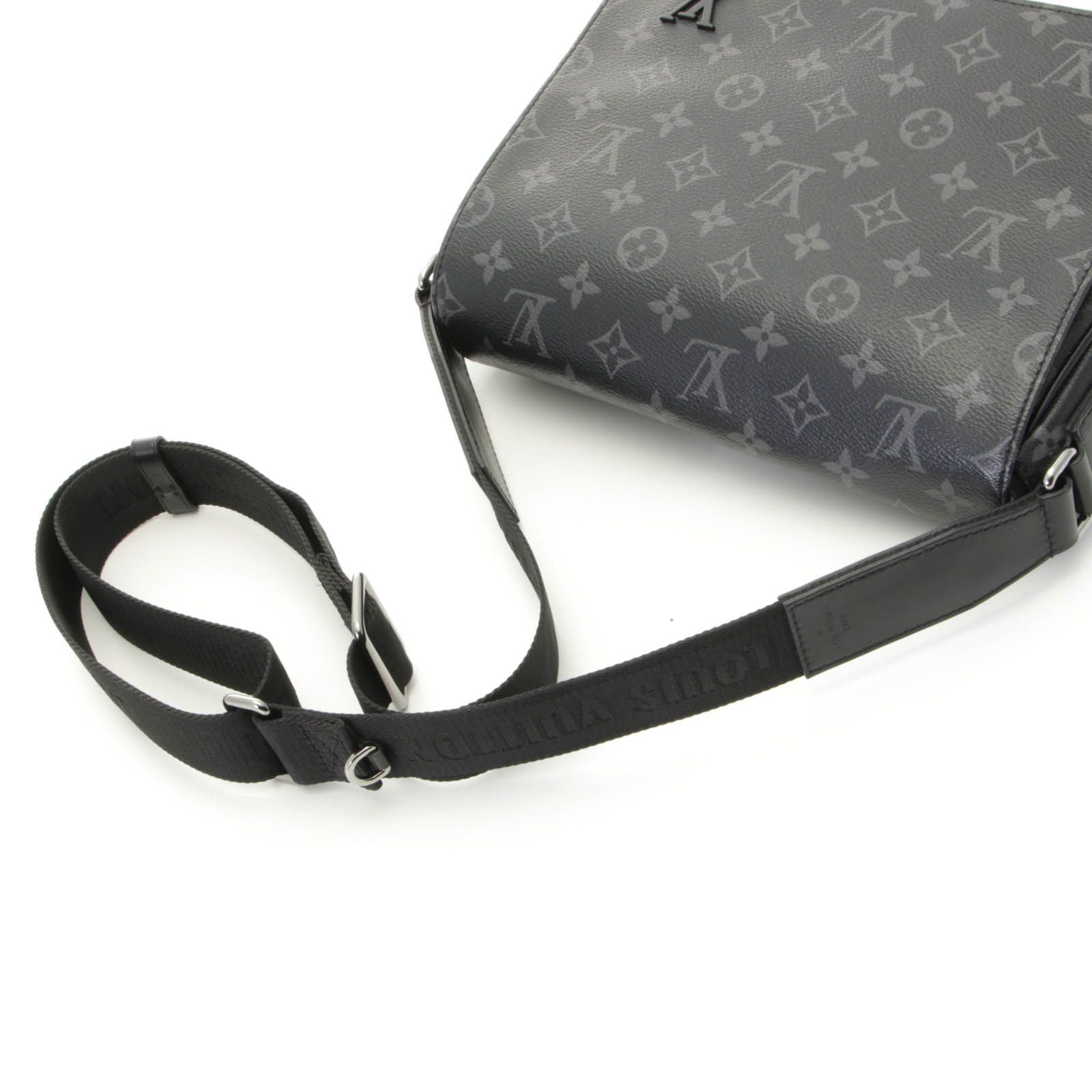 LOUIS VUITTON ルイ・ヴィトン ディストリクトPM NV3 モノグラム