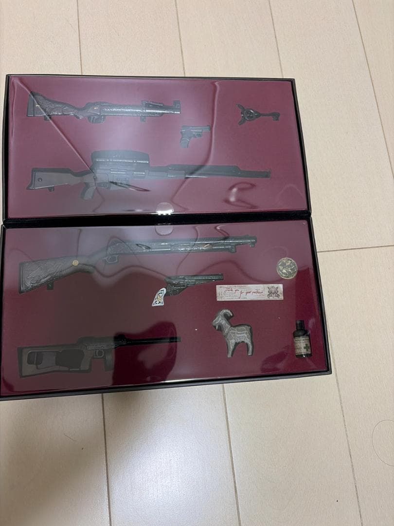 バイオハザード ヴィレッジ Equipment Miniatures - メルカリ