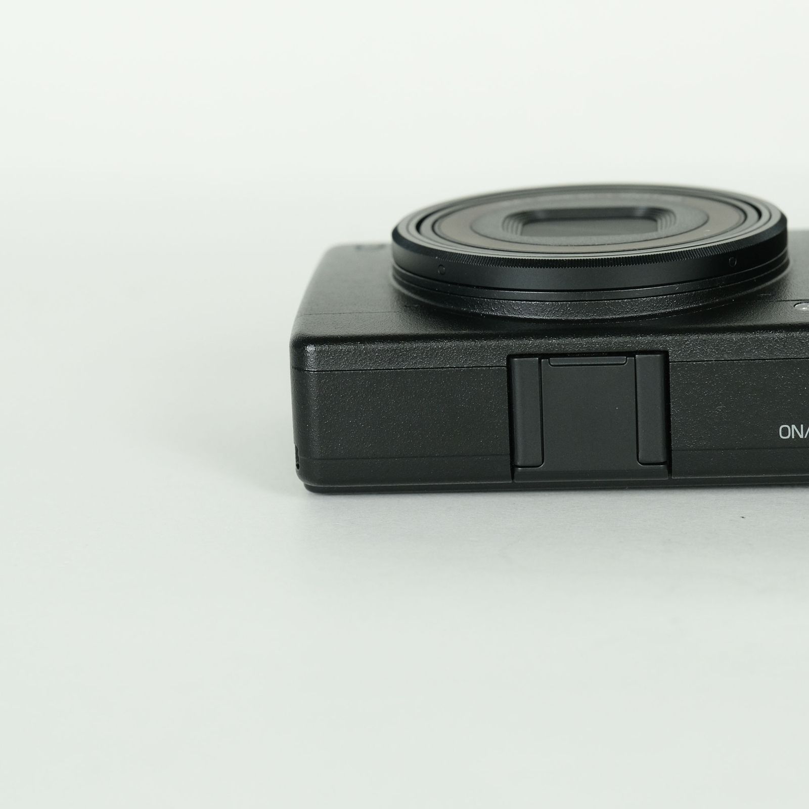 [美品 | シャッター数728回] RICOH GR IV | コンパクトデジタルカメラ