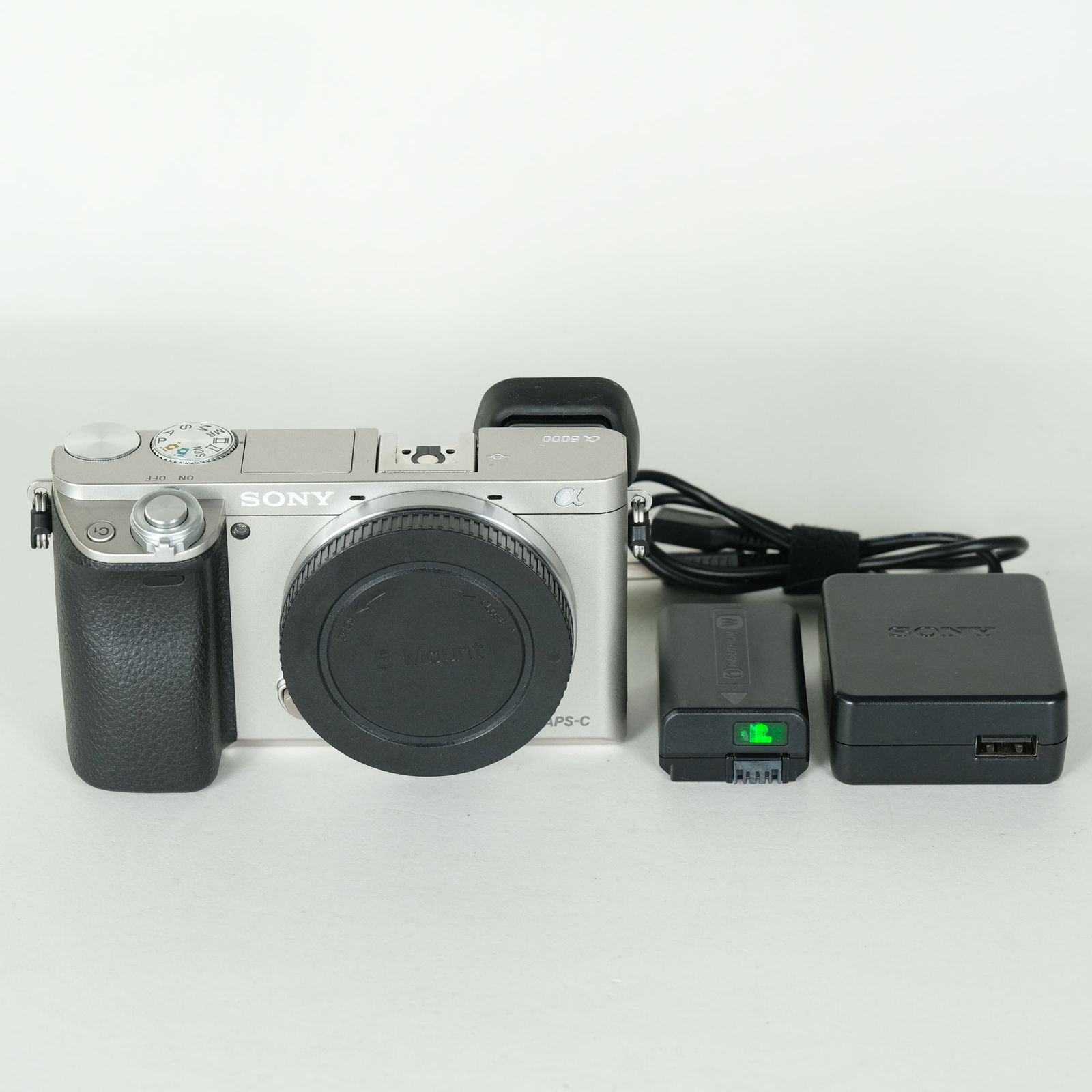 美品 | シャッター数6,711回] SONY α6000（ILCE-6000） [ボディ