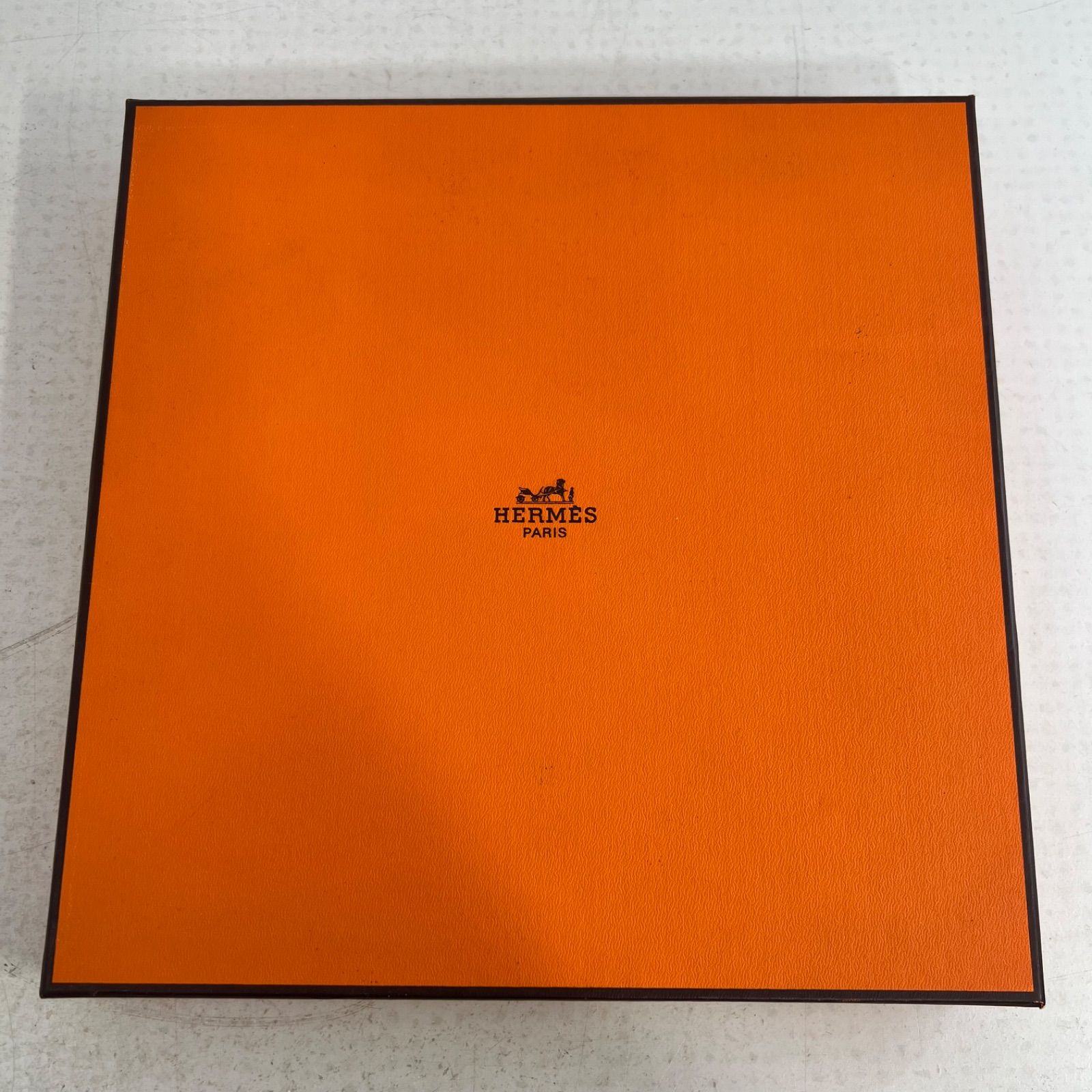 美品】HERMES エルメス シェーヌダンクル プレート 皿 22.5cm ギフトに