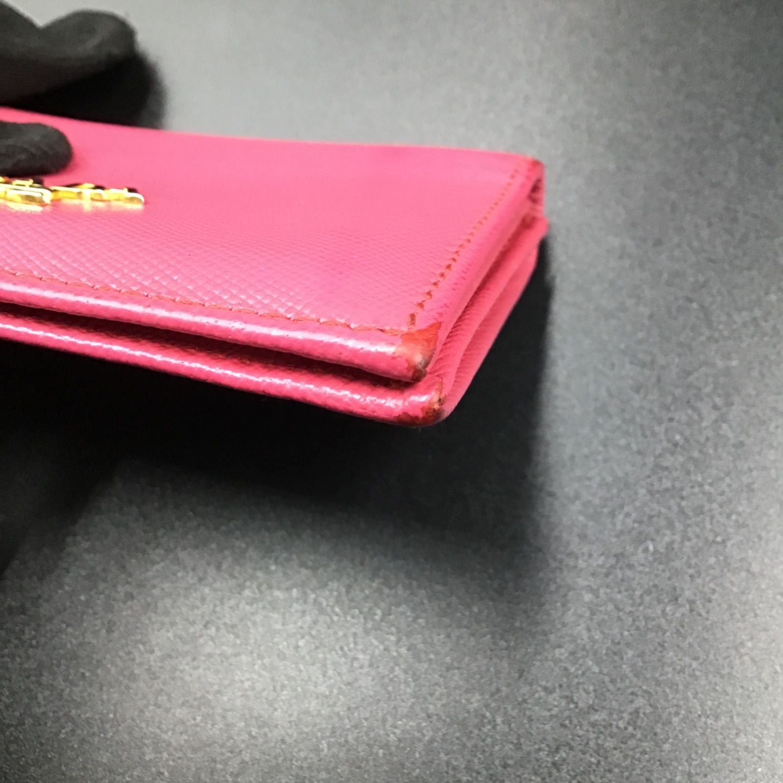 PRADA プラダ サフィアーノレザー カードケース 名刺入れ ピンク ゴールドロゴ PRADA プラダ サフィアーノレザー カードケース 名刺入れ ピンク ゴールドロゴ