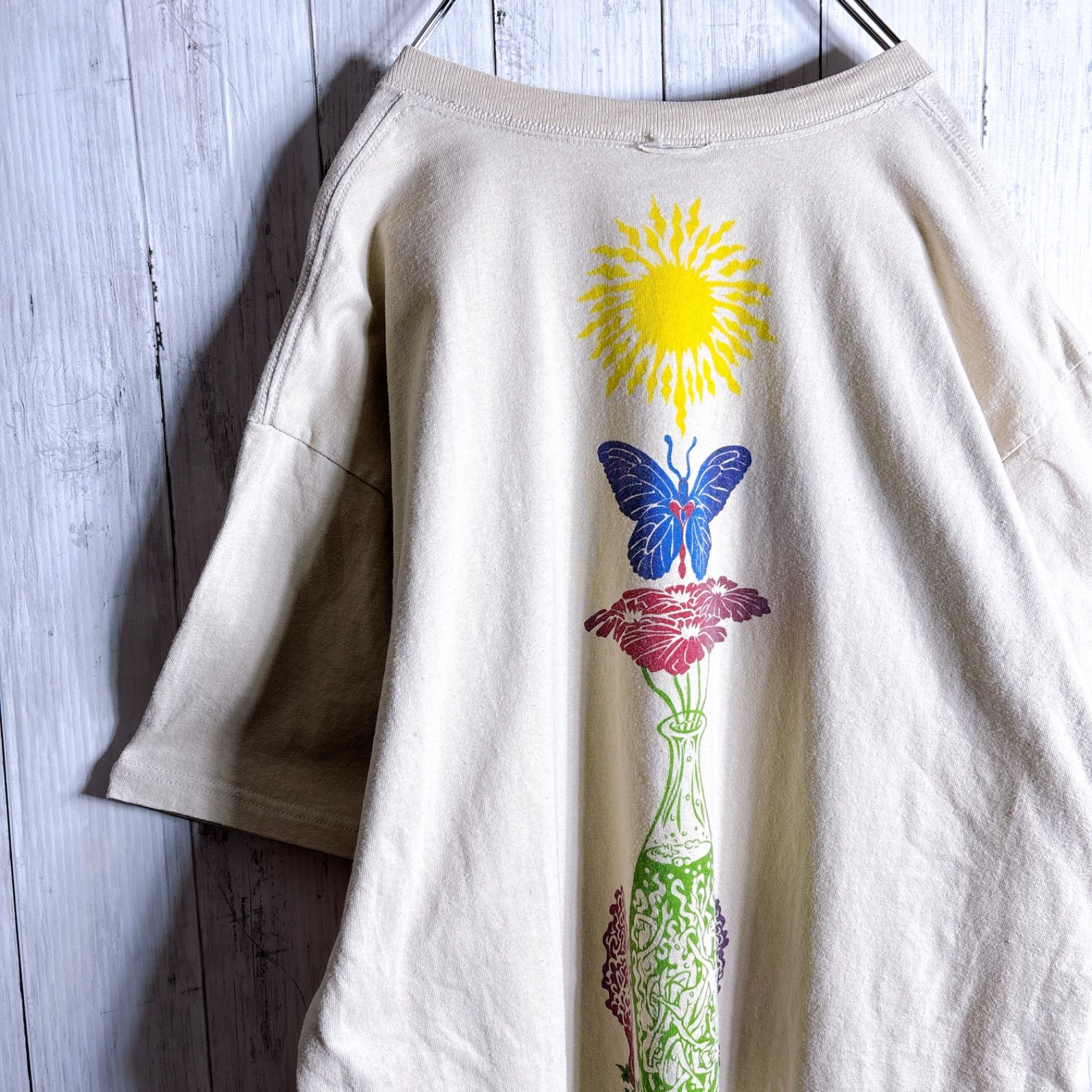 アートデザイン】T-SHIRT アイボリー フラワー 花 蝶 バタフライ 太陽