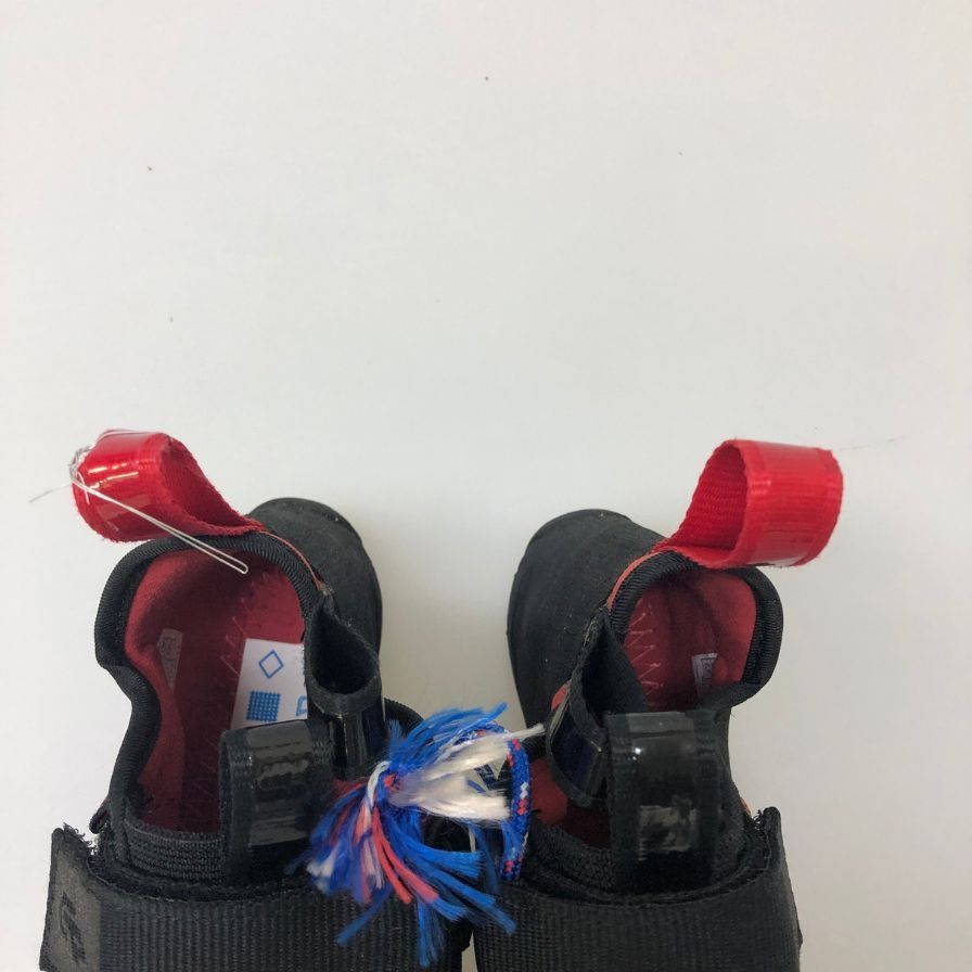 アンパラレル クライミングシューズ ニュウトロ ブラック×レッド