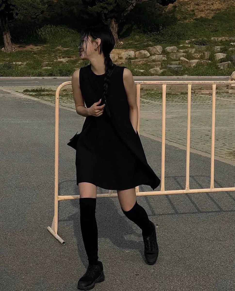 トリミングバード Oblique Layered Mini One-piece / Black