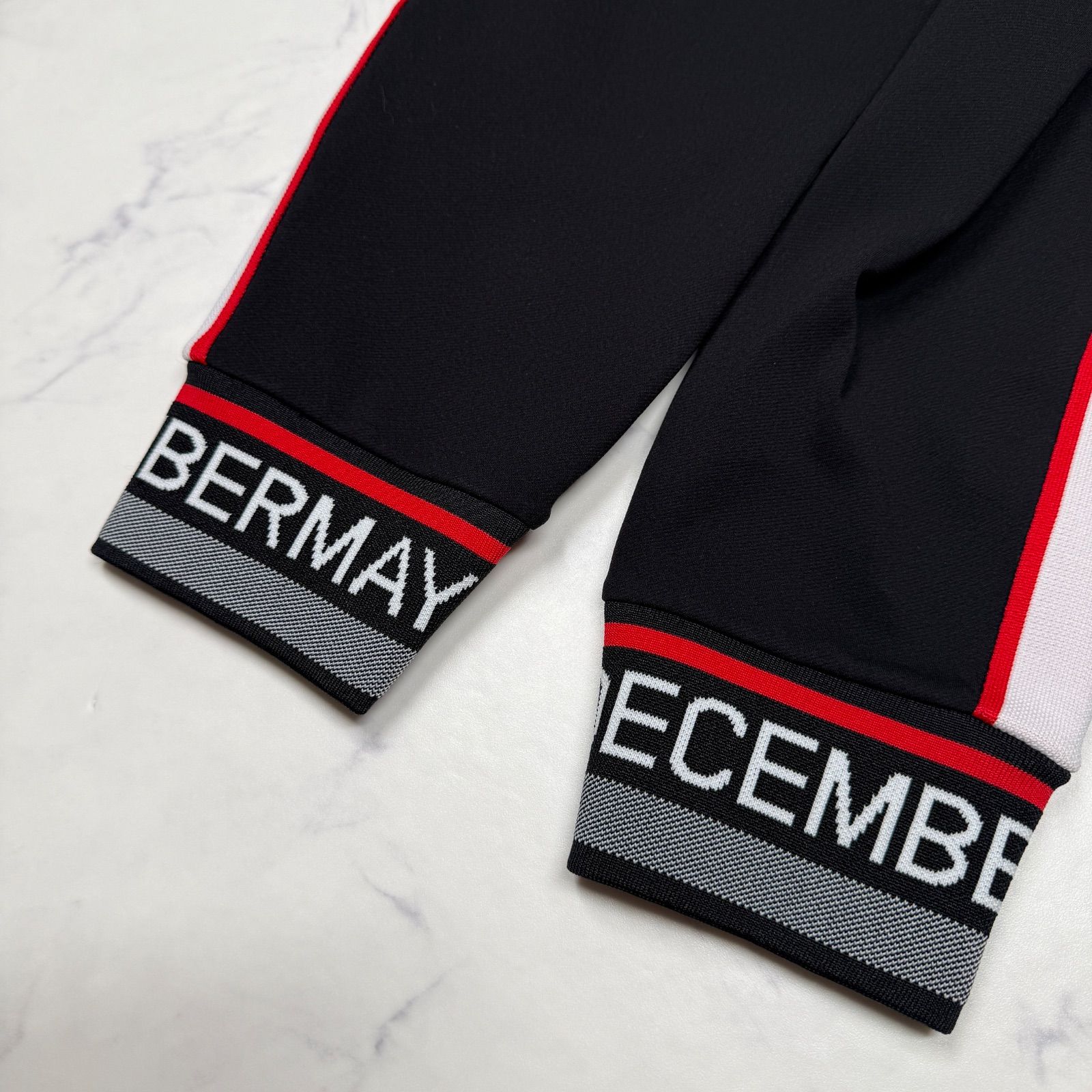 美品 DECEMBERMAY ディセンバーメイ ジョガーパンツ ブラック サイド