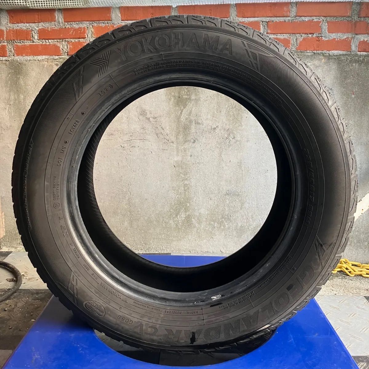 2023年製 225/60R17 4本 ヨコハマ ジオランダーCV G058 送料込み] 225/60R17 99H 2023年製 YOKOHAMA GEOLANDAR CV G058