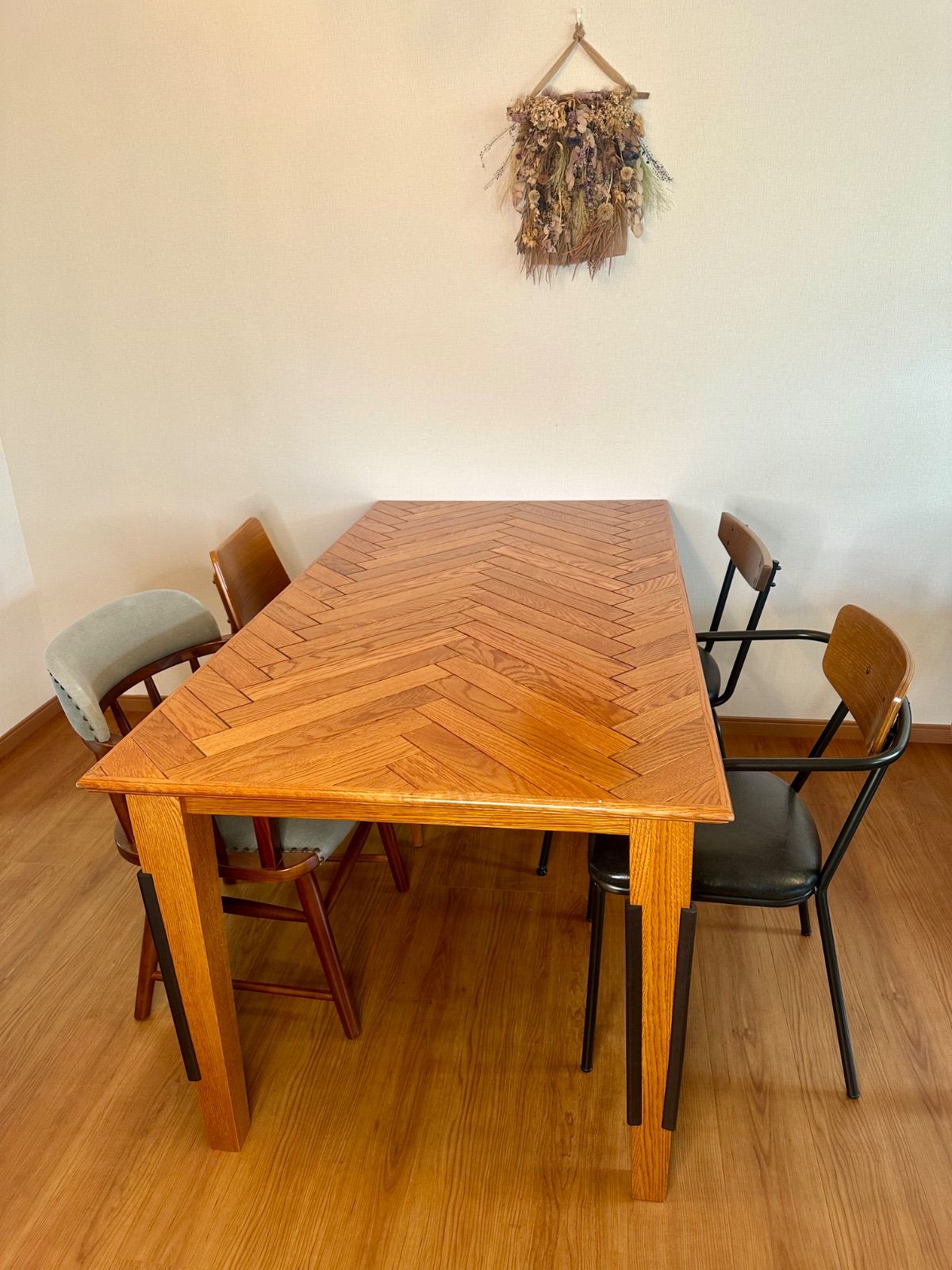 ACME Furniture WARNER DINING TABLE