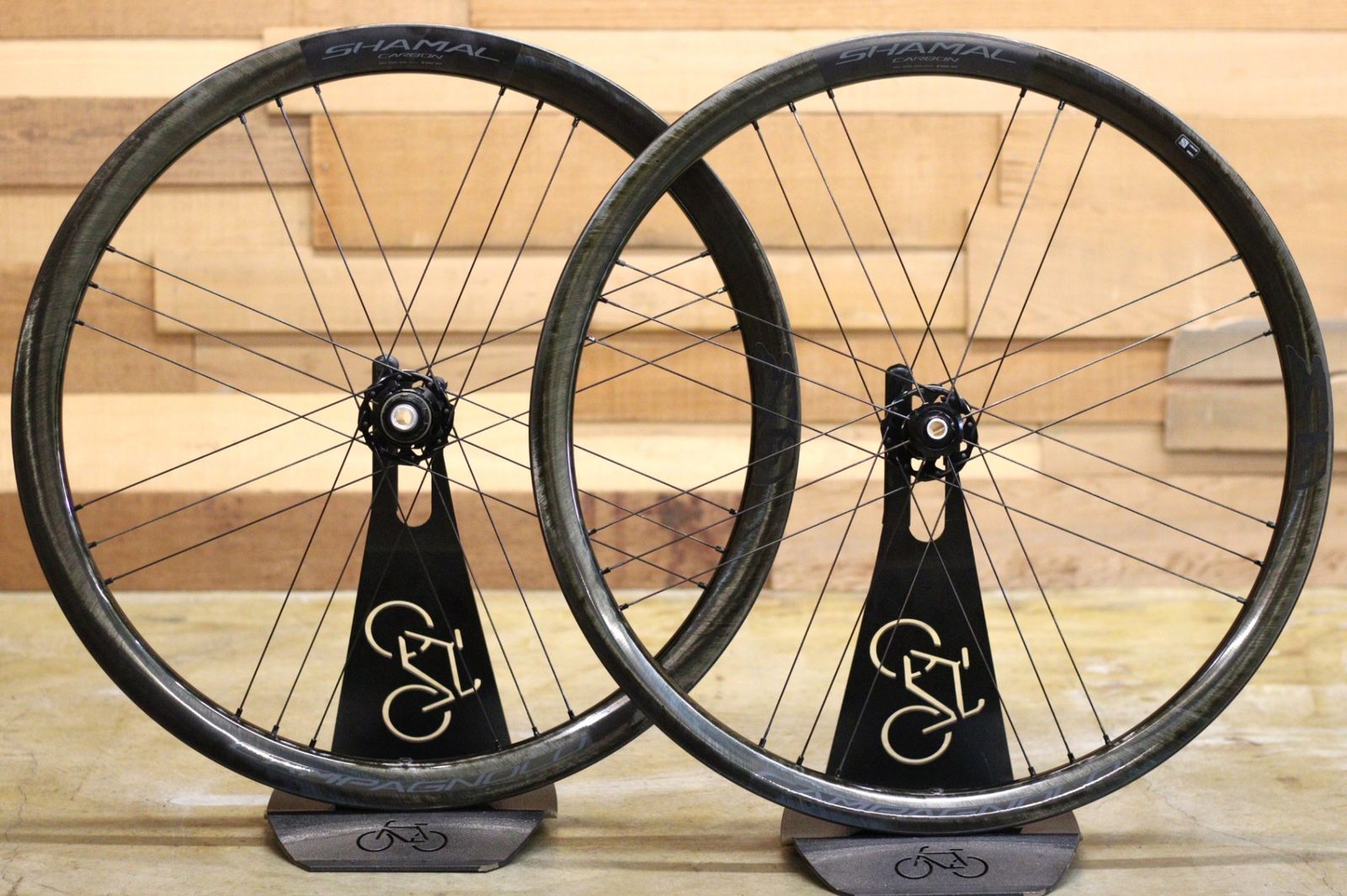 カンパニョーロ CAMPAGNOLO シャマル カーボン SHAMAL CARBON DB カーボン チューブレス ホイールセット シマノ 12/11S 【立川店】