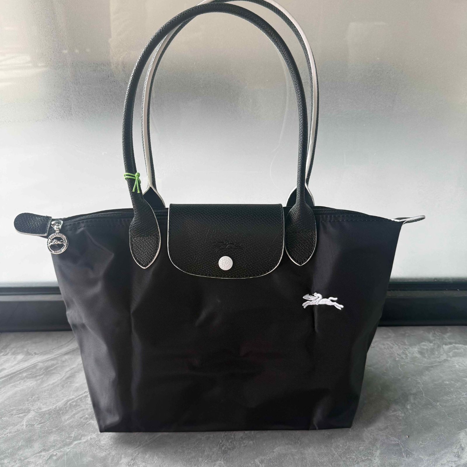 新品未使用】ロンシャン LONGCHAMP ルプリアージュ長ハンドル ブラック 