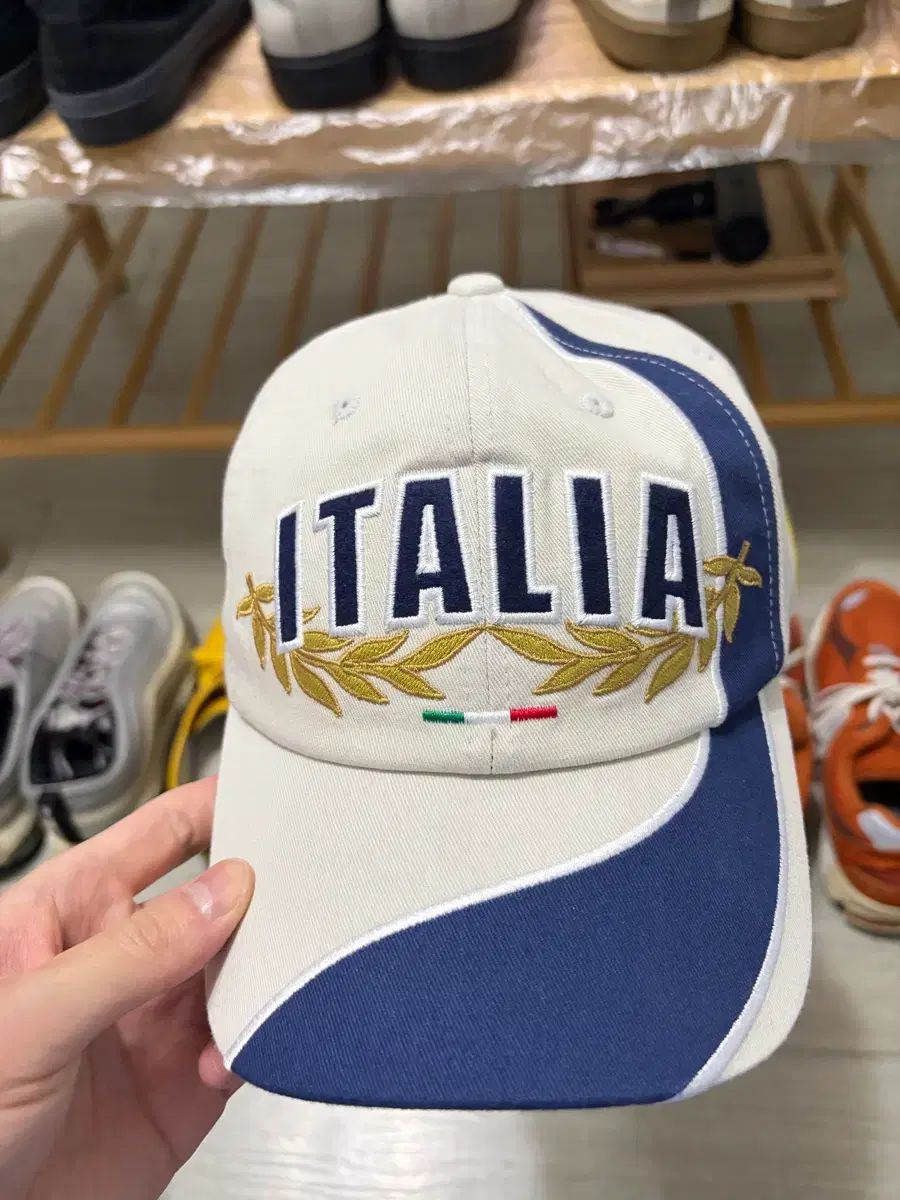 パレス イタリア 6-パネル ソフト 白 - 24SS 出品