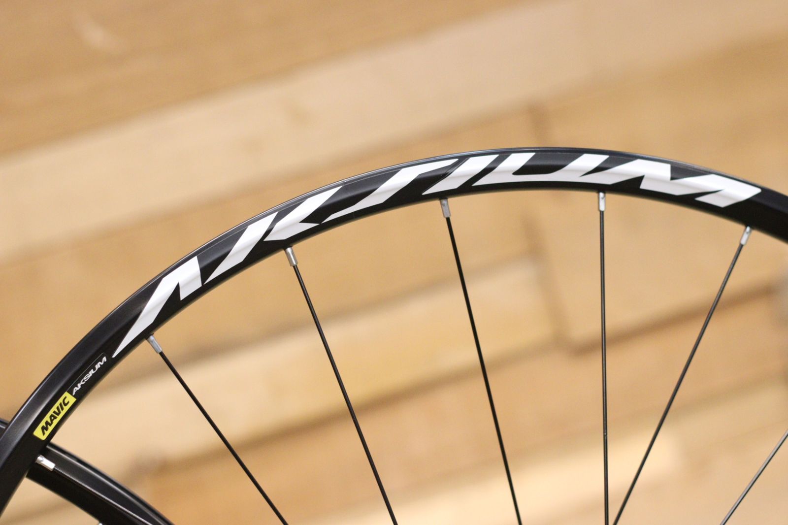 マヴィック MAVIC アクシウム AKSIUM DISC アルミ クリンチャー
