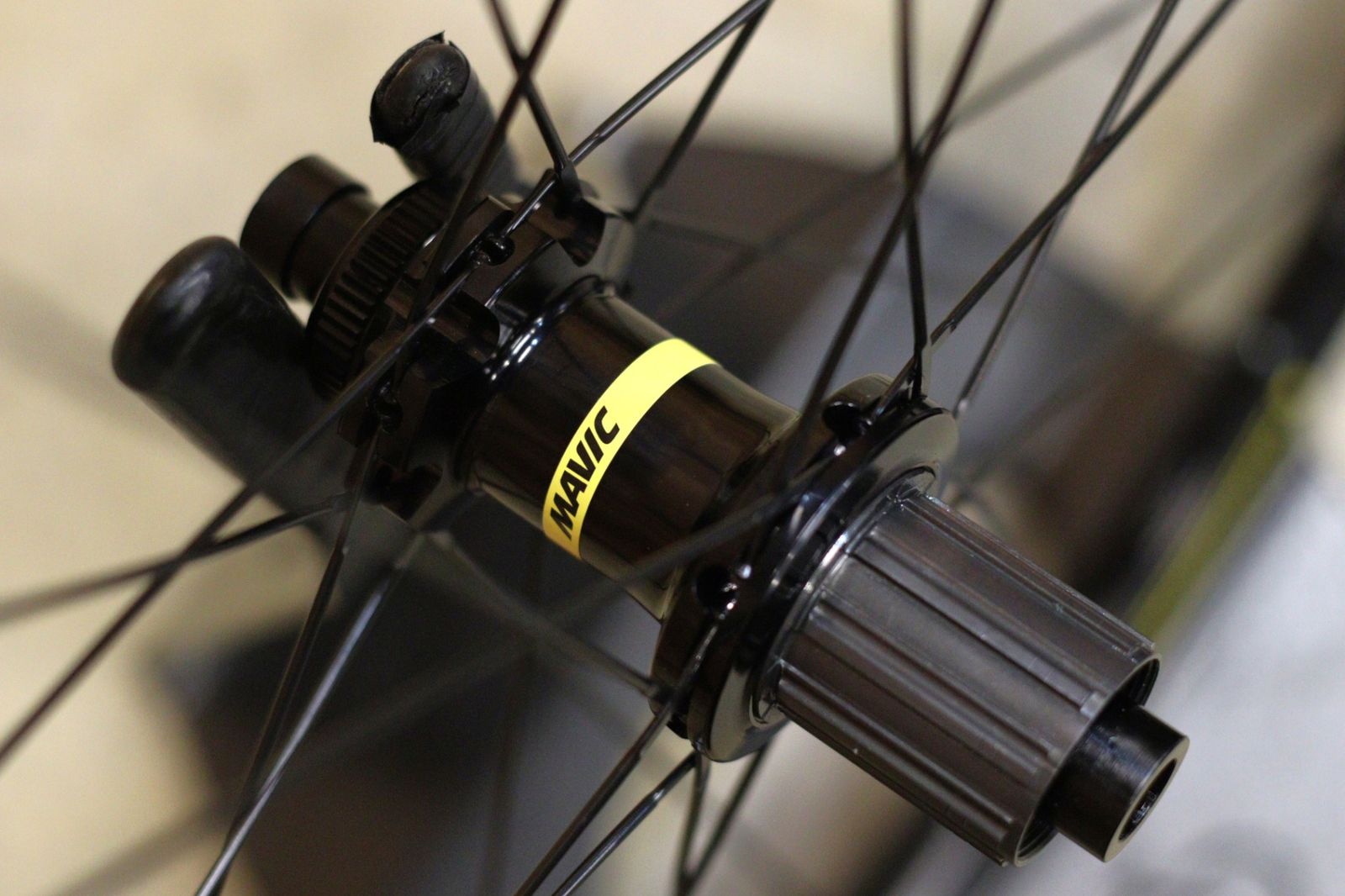 マヴィック MAVIC アクシウム AKSIUM DISC アルミ クリンチャー