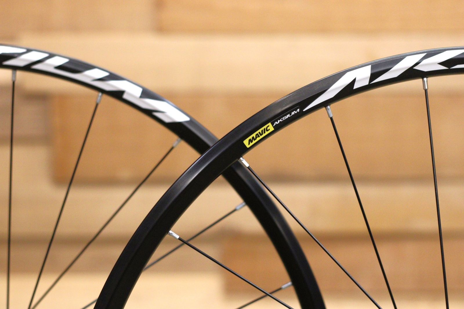 マヴィック MAVIC アクシウム AKSIUM DISC アルミ クリンチャー