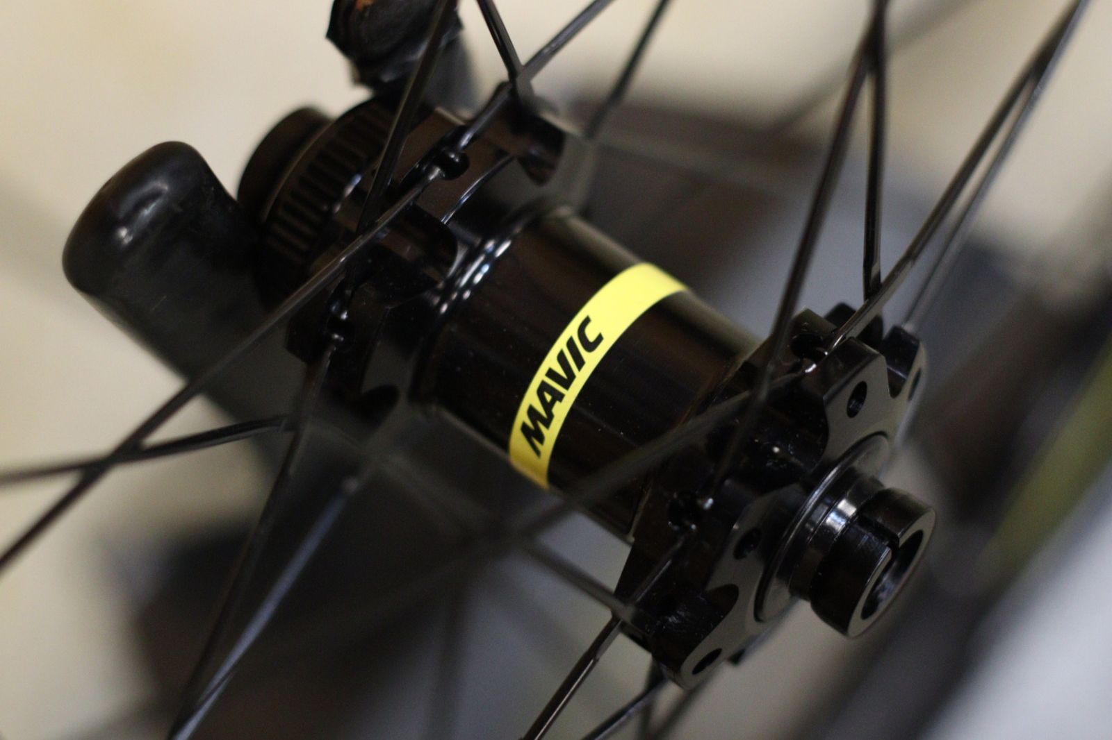 マヴィック MAVIC アクシウム AKSIUM DISC アルミ クリンチャー