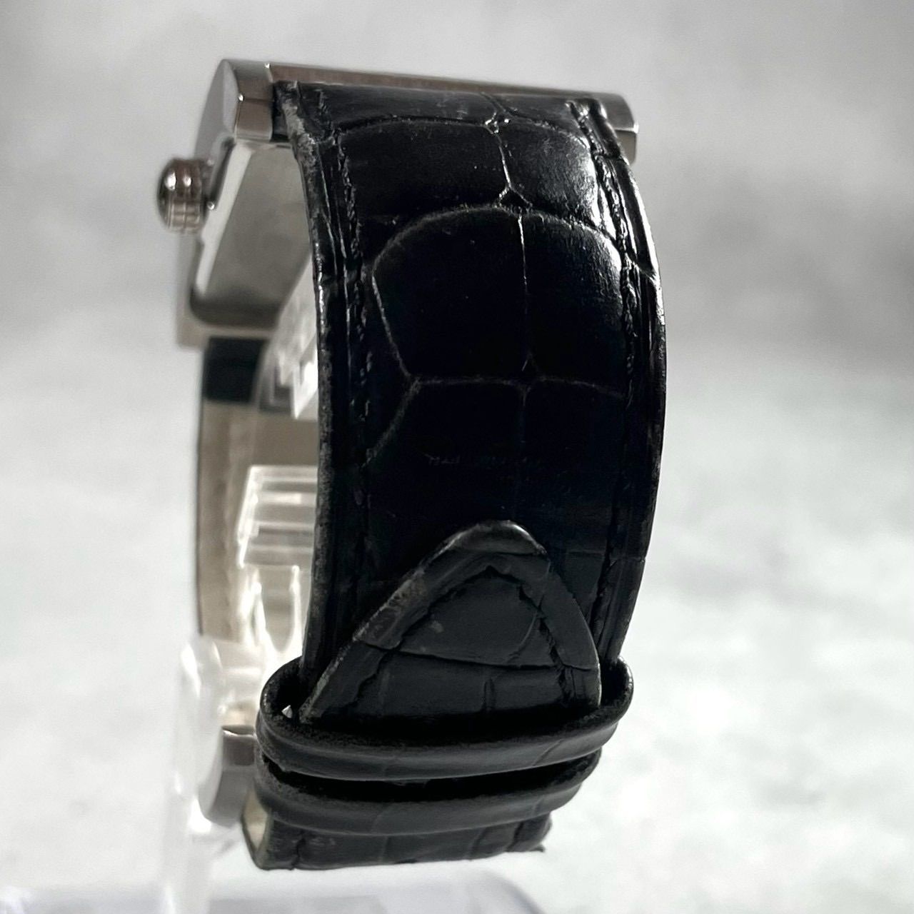 【電池新品/稼働品】HUGO BOSS ヒューゴボス レクタンギュラー 腕時計 黒文字盤 デイト