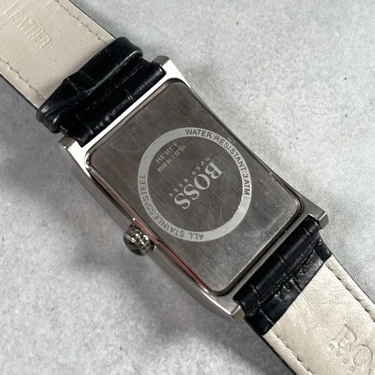 【電池新品/稼働品】HUGO BOSS ヒューゴボス レクタンギュラー 腕時計 黒文字盤 デイト