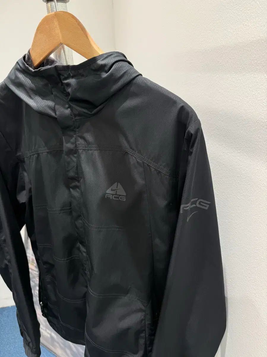 ナイキ acg ウィンドブレーカー 【公式通販】