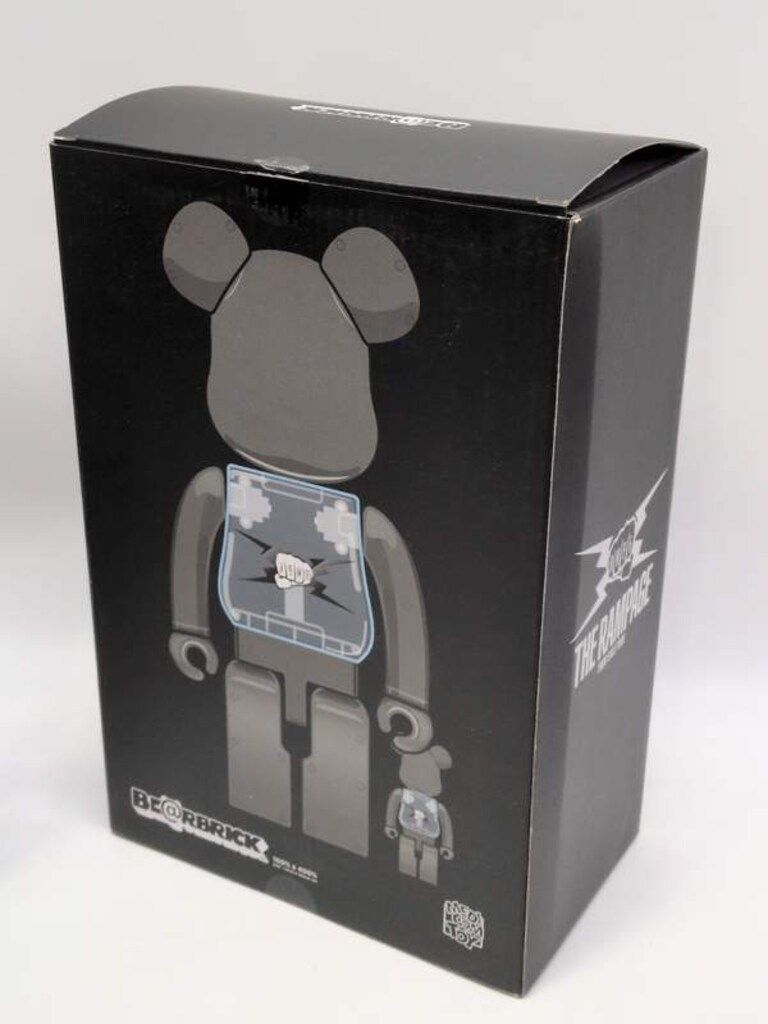 MEDICOMTOY BE@RBRICK RAMPAGE 400+100% 黒 - メルカリ