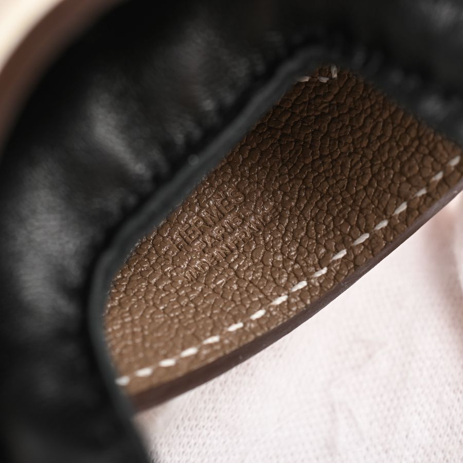 HERMES エルメス チャーム ロベオクールPM - メルカリ