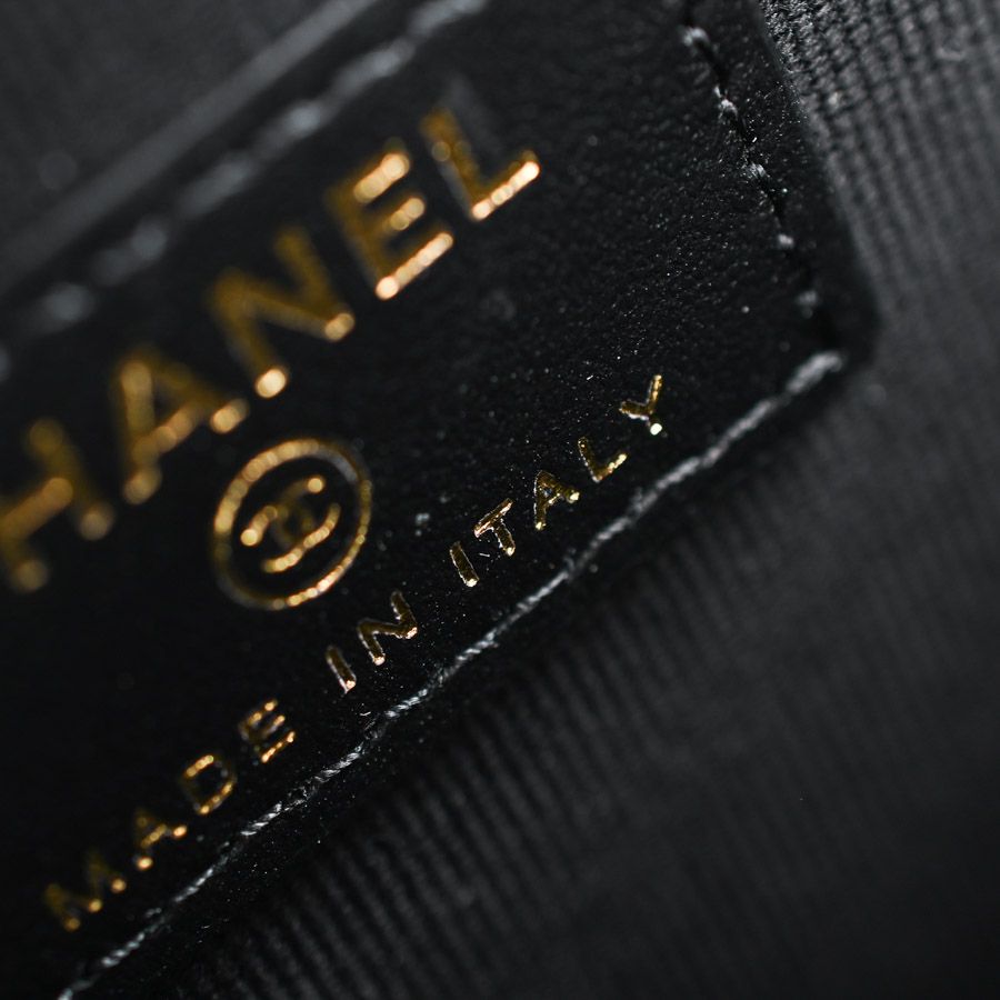 CHANEL シャネル カードケース ジップカードケース AP4909 - メルカリ