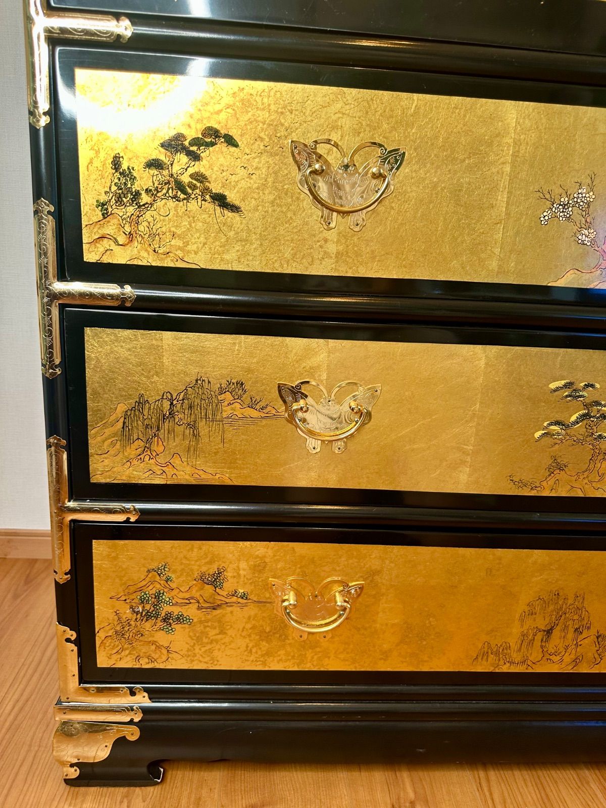 加賀友禅 箪笥 金箔装飾 着物収納 加賀友禅 箪笥 金箔装飾 着物収納 - メルカリ