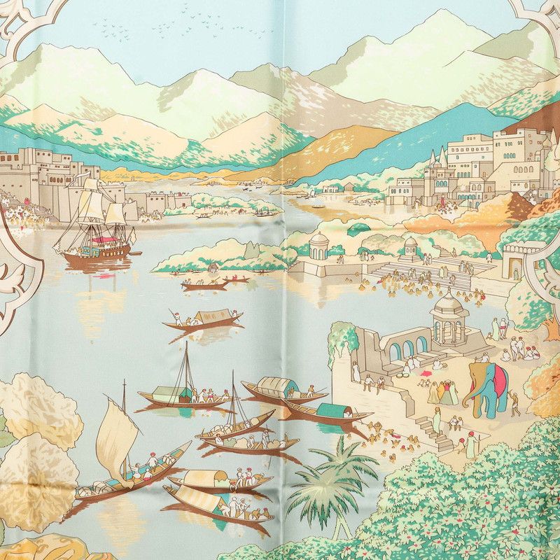 【美品！希少！】HERMES エルメス　カレ90 聖なる大河 ベージュ エルメス カレ90 Le Fleuve Sacré 聖なる大河 スカーフ ベージュ