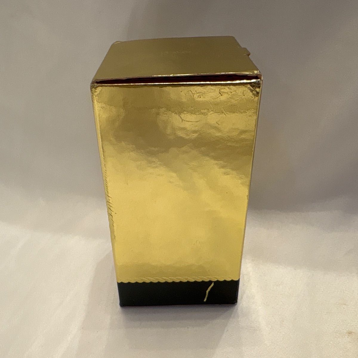 中古保管品】イヴサンローラン シャンパーニュ オードトワレ 50ml 箱