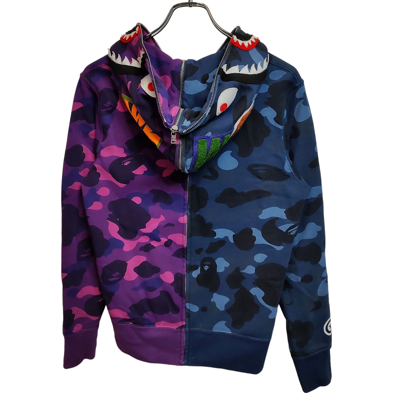 A BATHING APE ア・ベイシング・エイプ Camo Shark Full Zip Hoodie