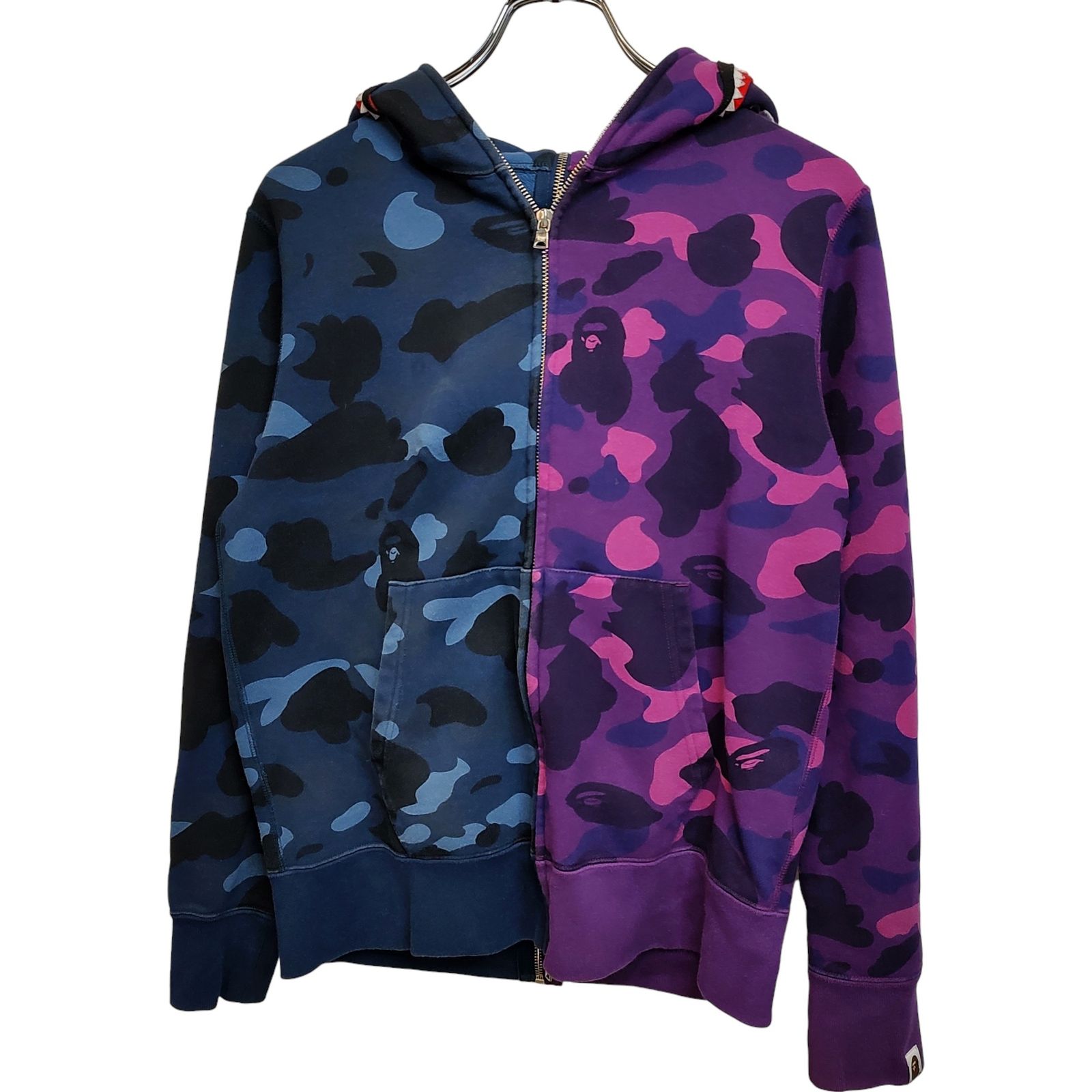 A BATHING APE ア・ベイシング・エイプ Camo Shark Full Zip Hoodie